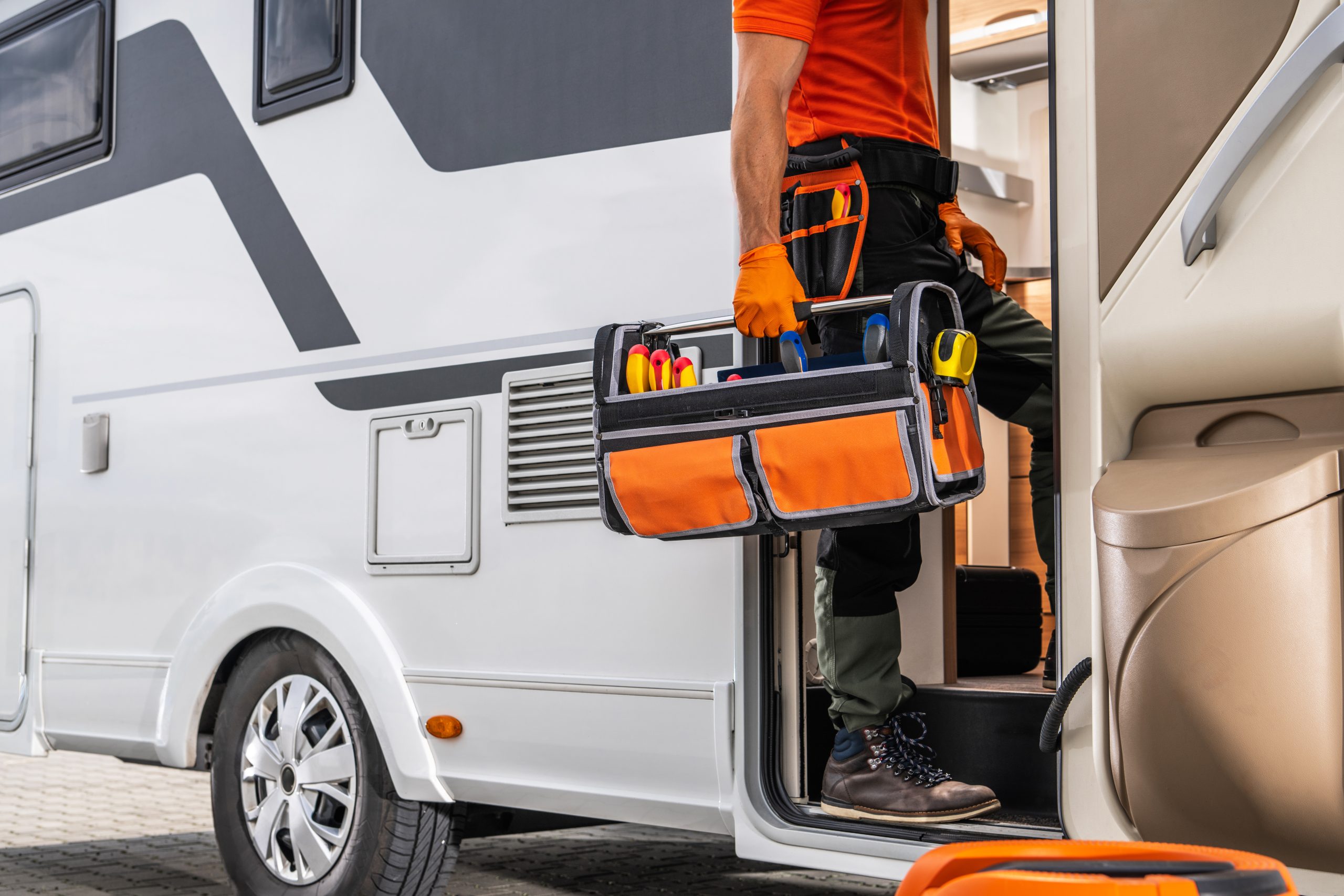 RV repair service